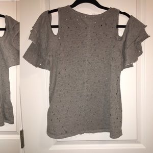 Alya off shoulder shirt